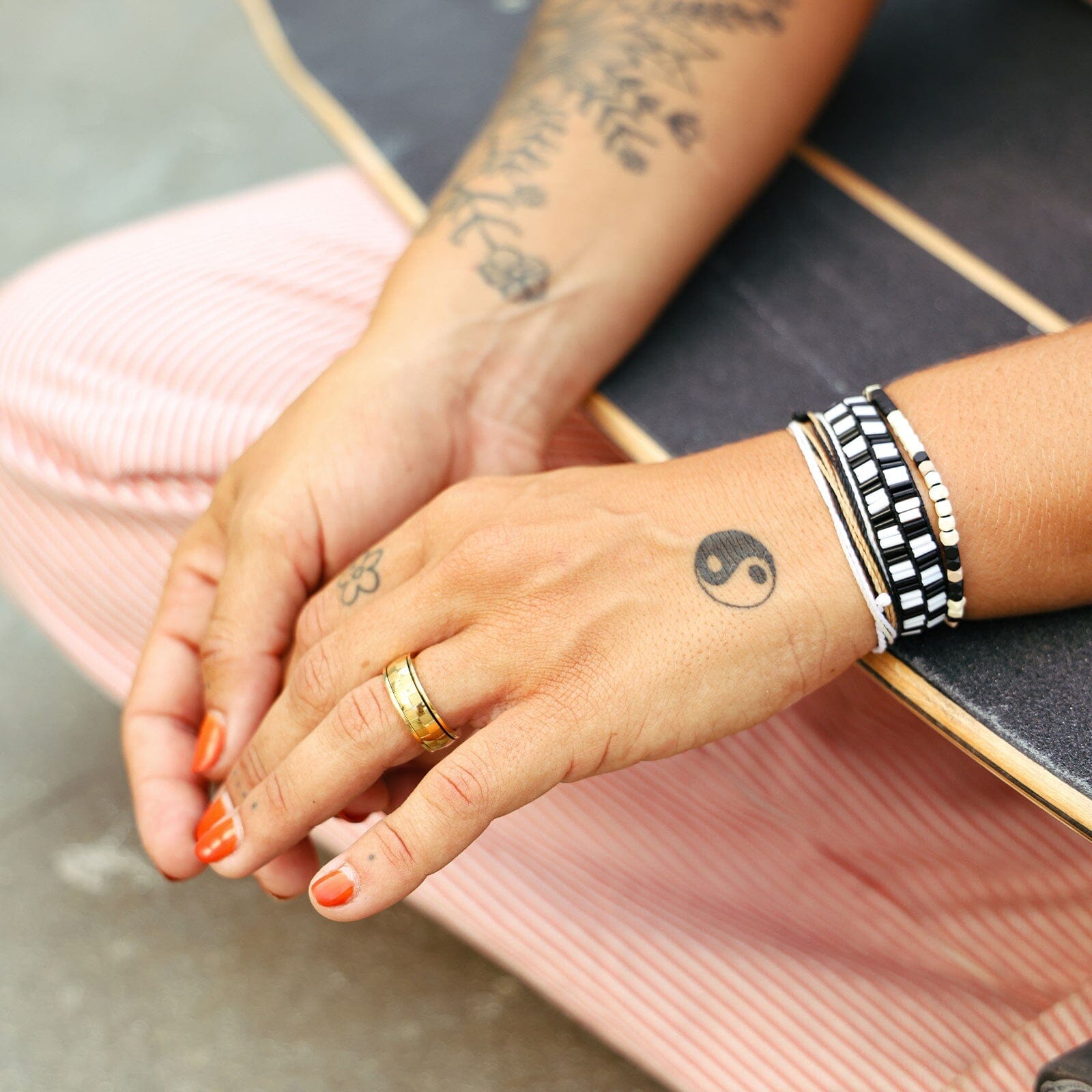Gold Check Fidget Ring - Image 3