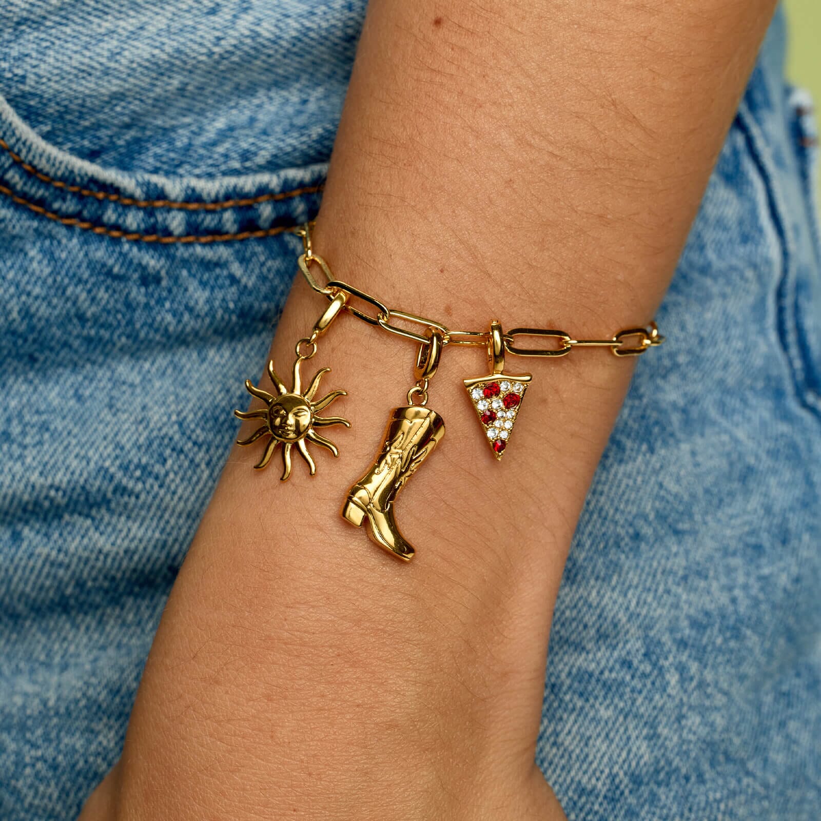 Harper Pizza Charm - Image 3