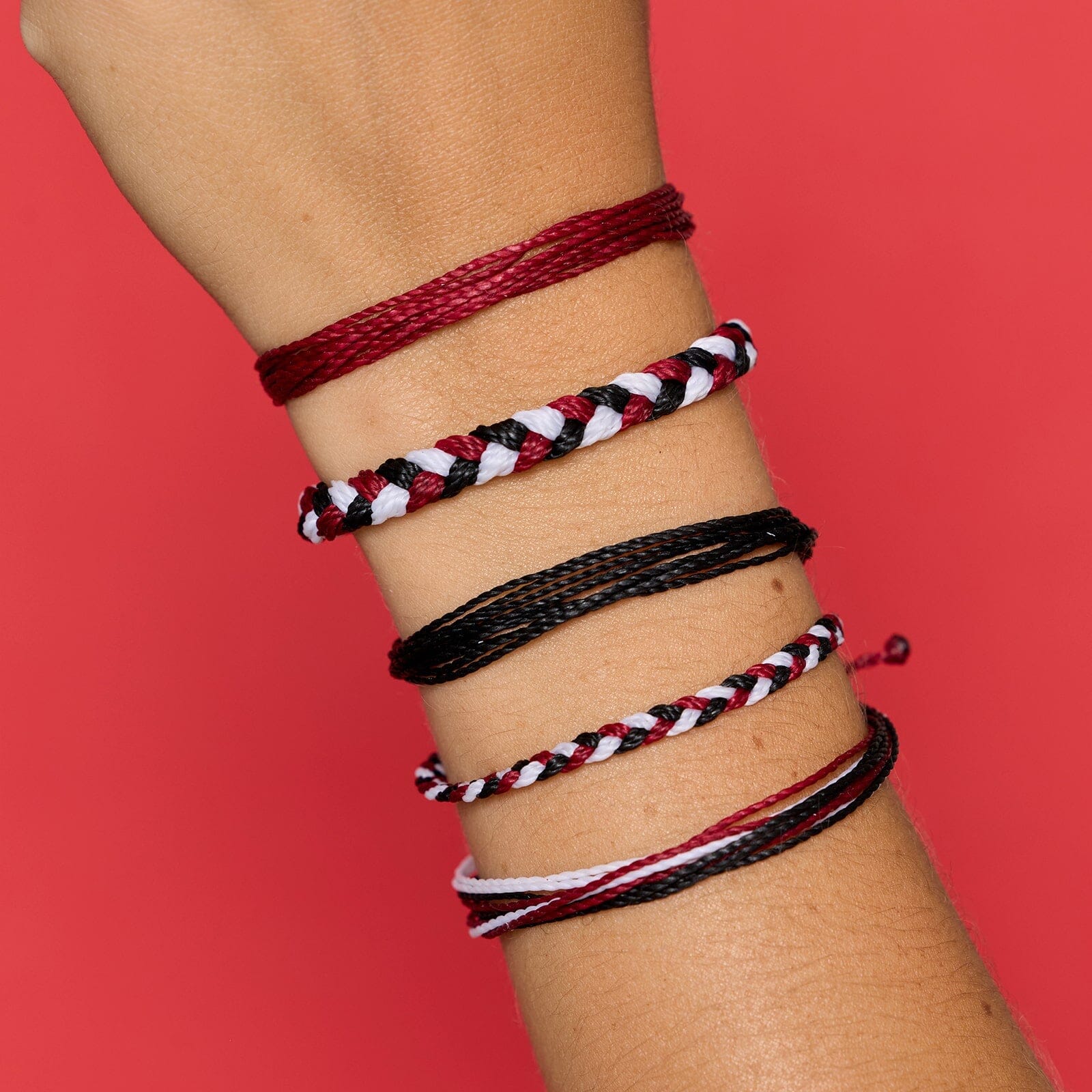 Maroon. Black & White Collection - Image 9